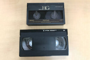 大切なビデオテープについてしまったカビ。取り除く方法は？